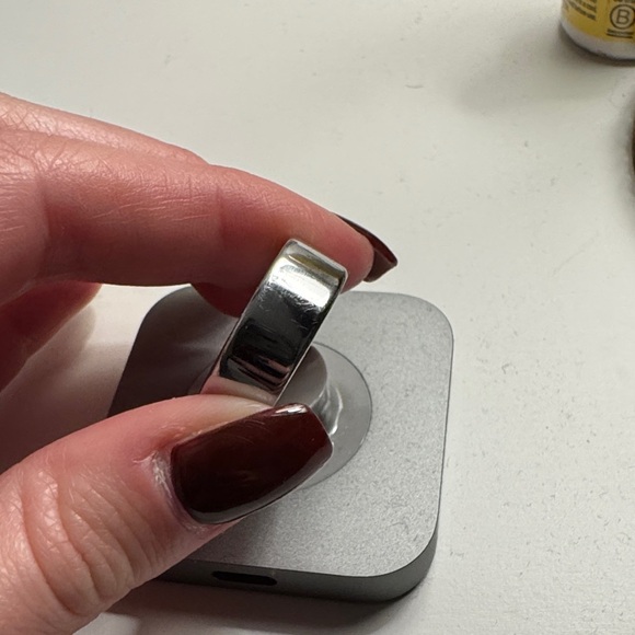 Oura Ring 4 - Picture 3 of 5
